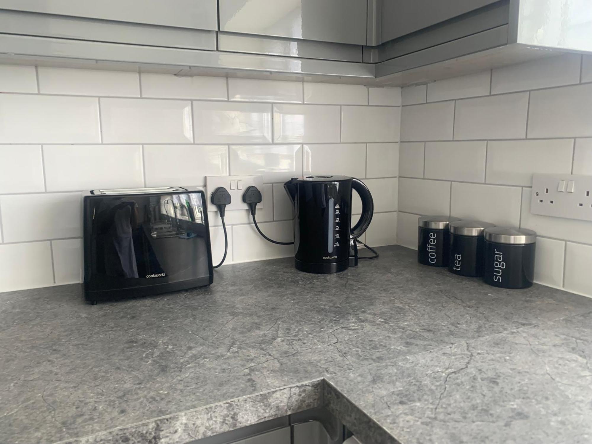 Newly Renovated, Modern 3 Bed Apartment Walmersley Exterior foto